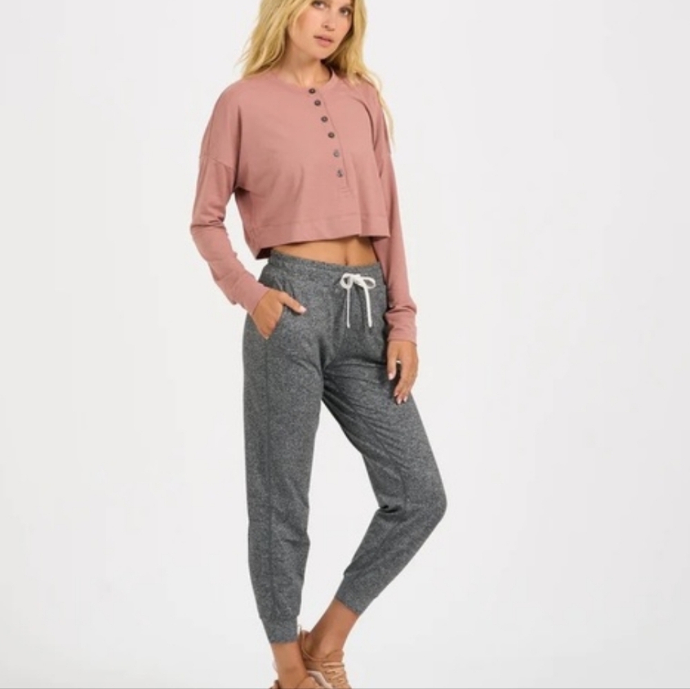 Vuori Avalon Henley